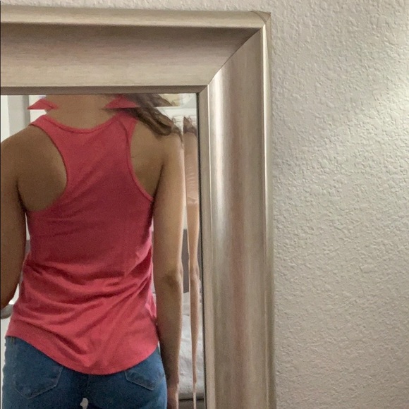Pink tank top - Picture 2 of 3